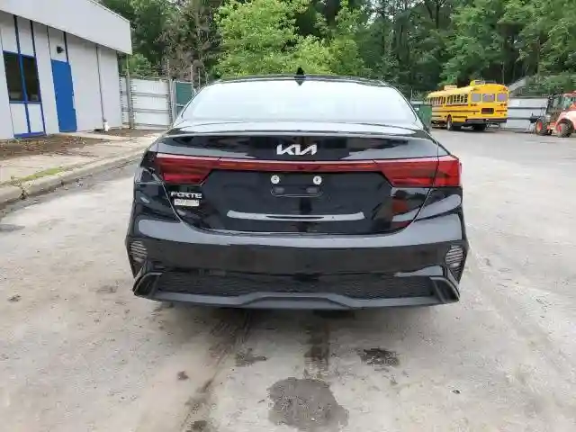 3KPF24AD8RE777026 2024 KIA FORTE-5