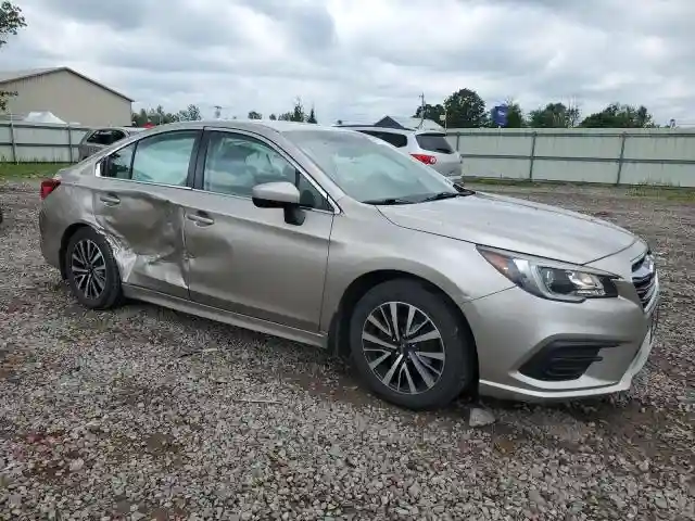 4S3BNAC68J3034204 2018 SUBARU LEGACY-3