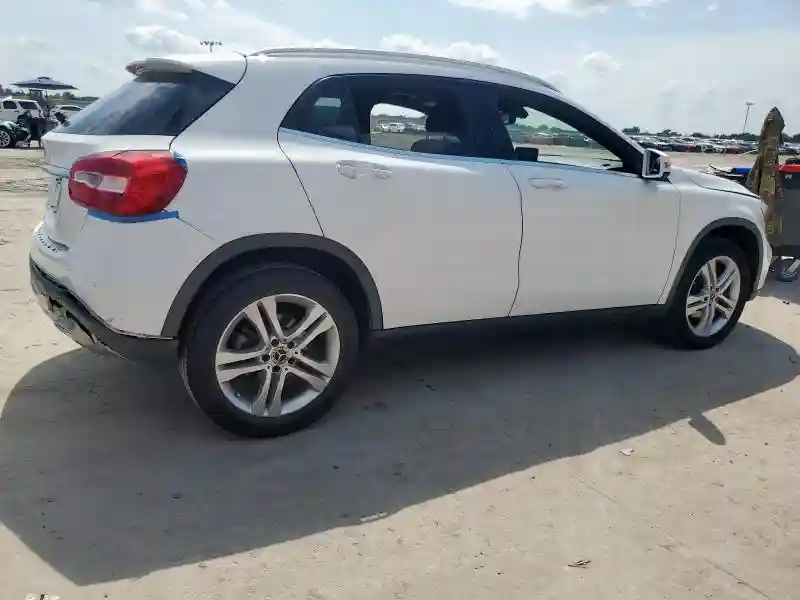 WDCTG4EB0JJ482632 2018 MERCEDES-BENZ GLA-CLASS-2