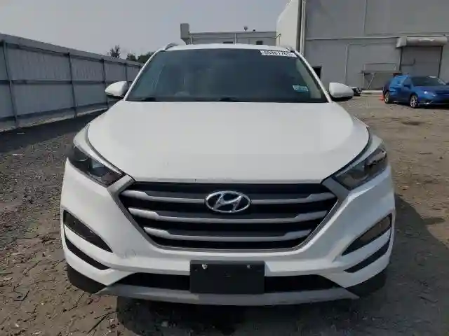 KM8J3CA22HU388779 2017 HYUNDAI TUCSON-4