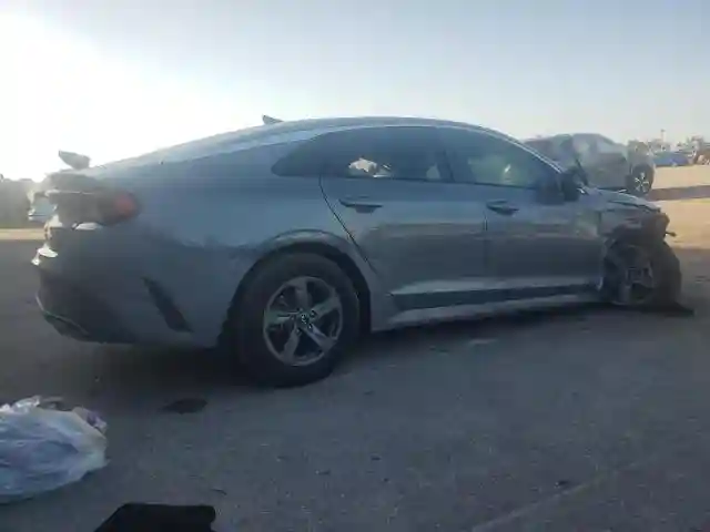 5XXG24J22MG032128 2021 KIA K5-2
