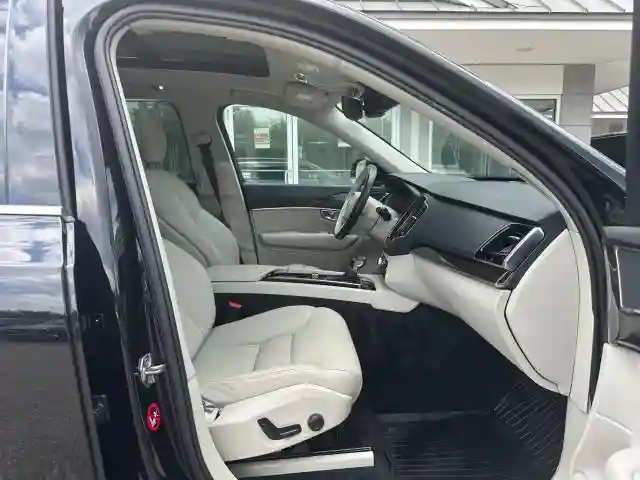 YV4A22PK7G1092761 2016 VOLVO XC90-4