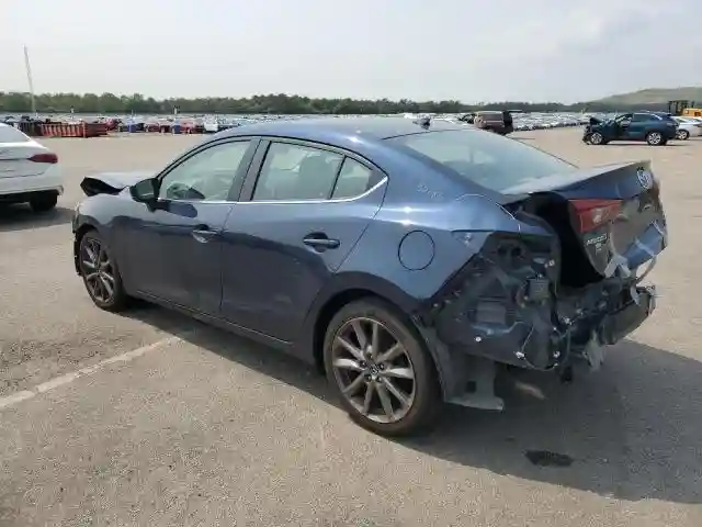 3MZBN1W39JM270986 2018 MAZDA 3-1