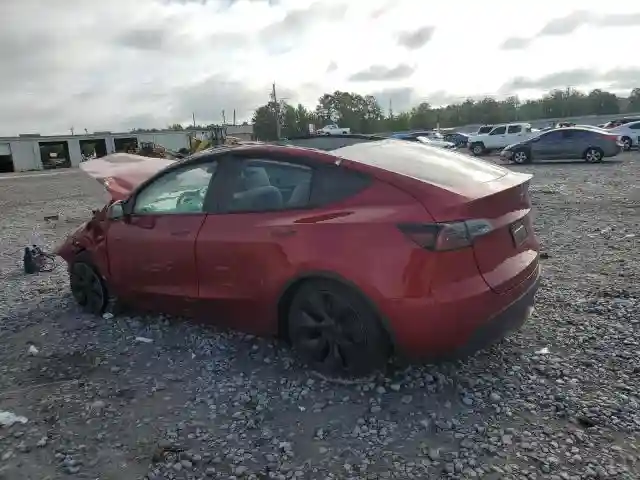 7SAYGDED2RA331985 2024 TESLA MODEL Y-1