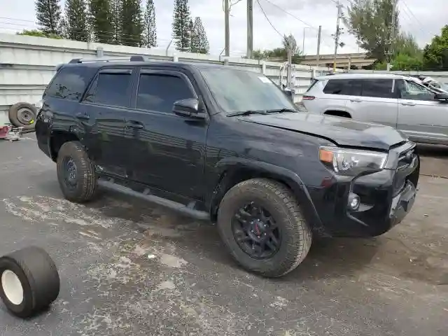 JTEEU5JR1M5237556 2021 TOYOTA 4RUNNER-3
