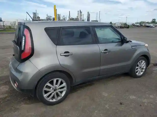 KNDJP3A50J7608976 2018 KIA SOUL-2