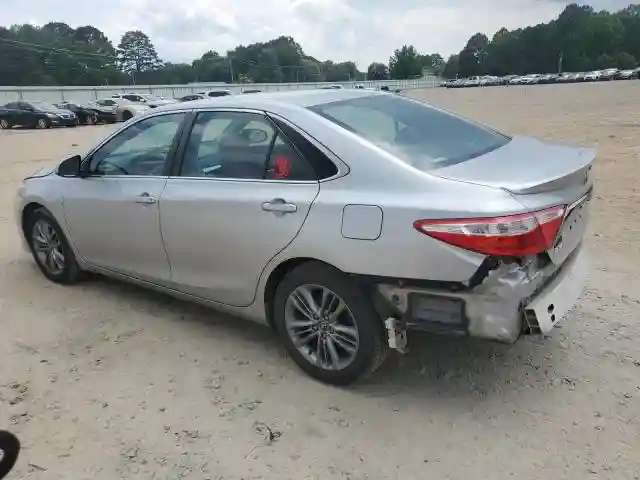 4T1BF1FK8HU637904 2017 TOYOTA CAMRY-1