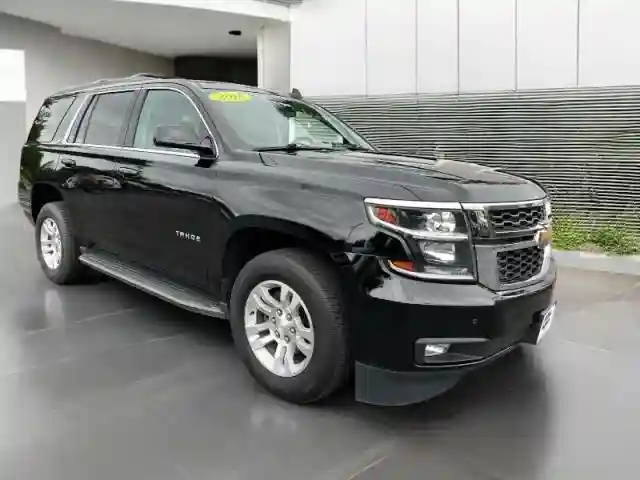 1GNSKBKCXJR2655XX 2018 CHEVROLET TAHOE-0