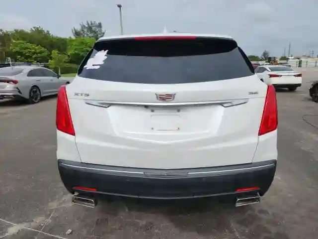 1GYKNARSXJZ153562 2018 CADILLAC XT5-5