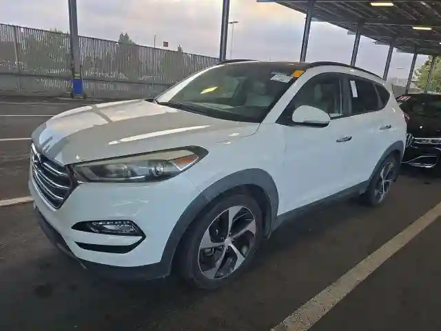 KM8J3CA27GU055024 2016 HYUNDAI TUCSON-1