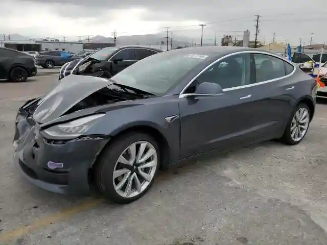 5YJ3E1EA9JF110182 2018 TESLA MODEL 3-0