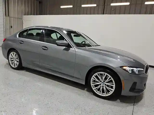 3MW69FF03R8E05831 2024 BMW 3 SERIES-3