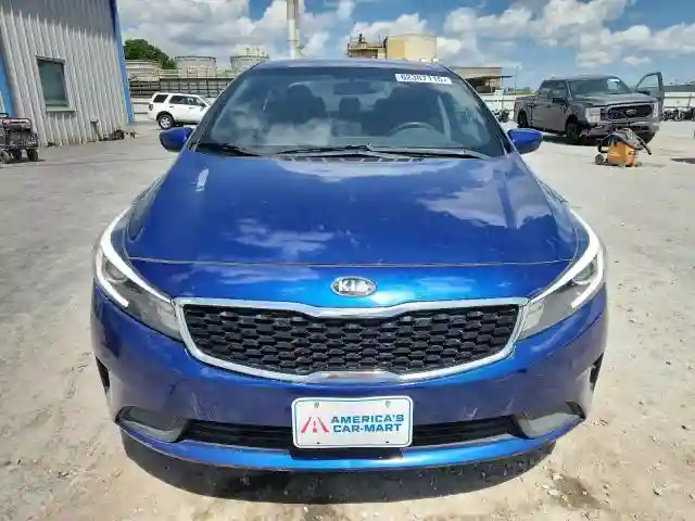 3KPFK4A75JE260541 2018 KIA FORTE-4