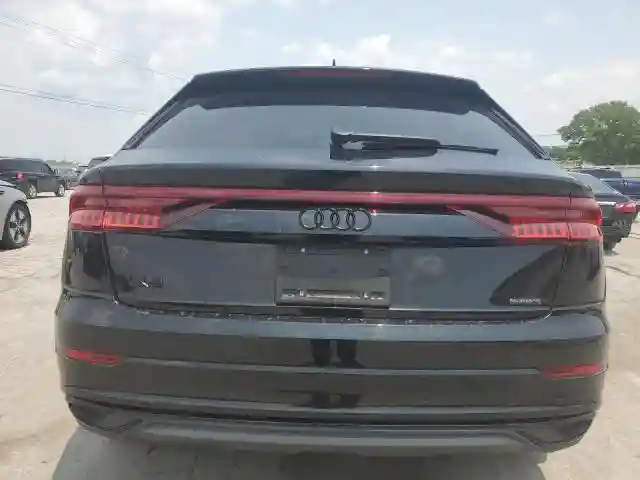WA1AVBF16ND009281 2022 AUDI Q8-5