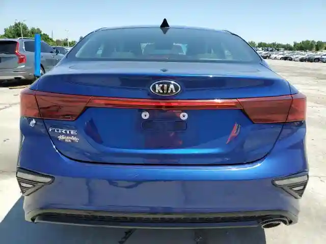 3KPF24AD8KE032069 2019 KIA FORTE-5