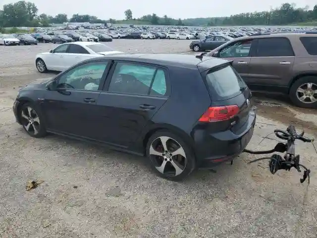 3VW447AU6HM032716 2017 VOLKSWAGEN GTI-1