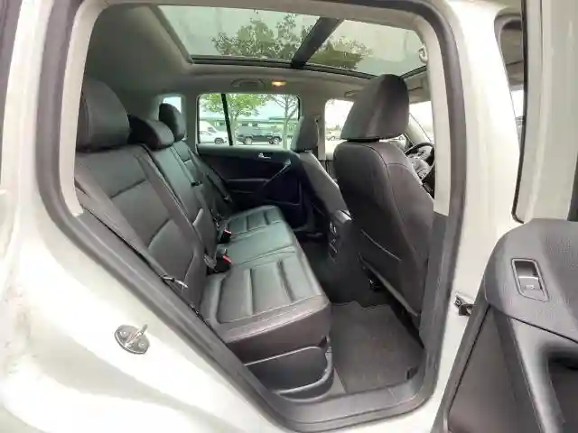 WVGSV7AX7HW511918 2017 VOLKSWAGEN TIGUAN-5