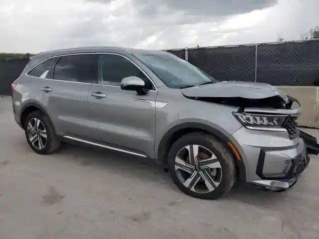 KNDRHDLGXP5205211 2023 KIA SORENTO-3