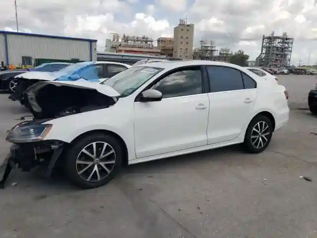 3VWB67AJ9HM209105 2017 VOLKSWAGEN JETTA-0