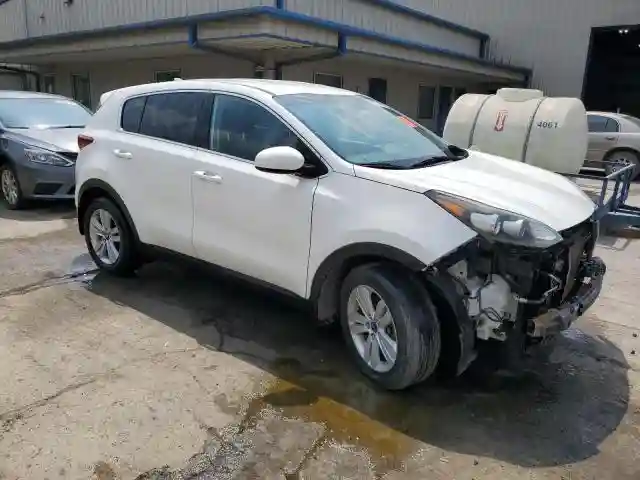KNDPM3AC8J7330426 2018 KIA SPORTAGE-3