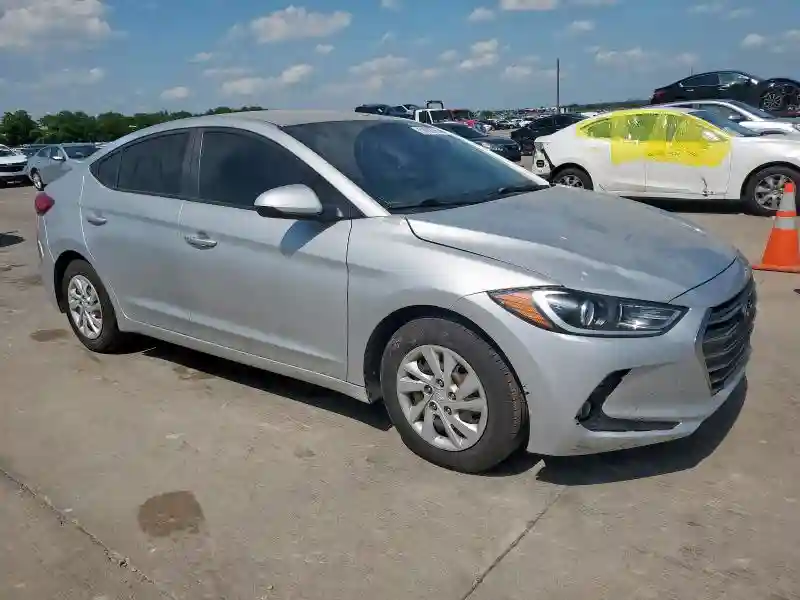 5NPD74LF9JH226742 2018 HYUNDAI ELANTRA-3