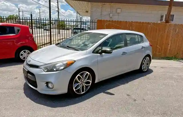 KNAFZ5A3XG5603747 2016 KIA FORTE-1