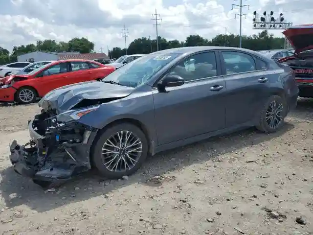 3KPF54AD1RE719296 2024 KIA FORTE-0