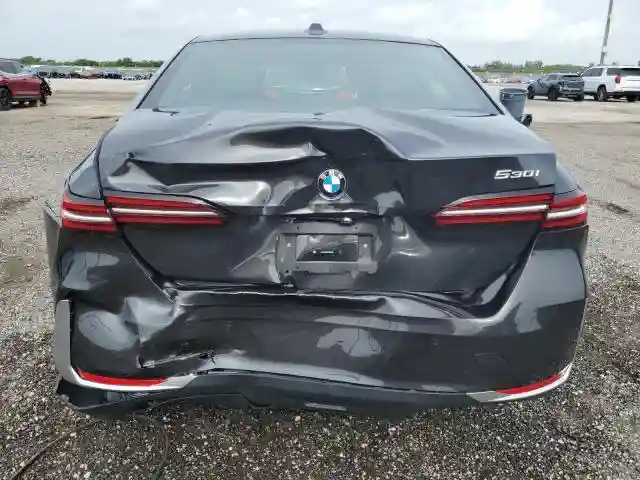 WBA43FJ03SCU25866 2025 BMW 5 SERIES-5