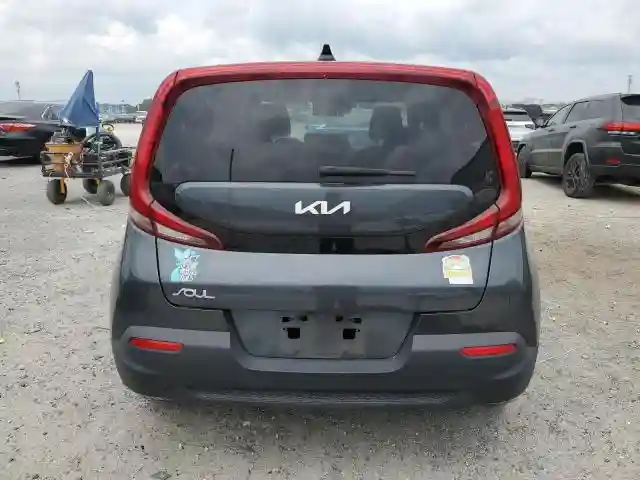 KNDJ23AU7N7808068 2022 KIA SOUL-5
