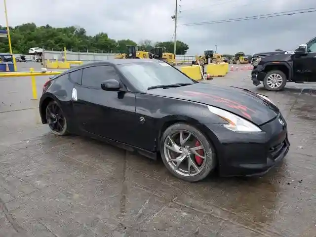 JN1AZ4EH0HM953864 2017 NISSAN 370Z-3