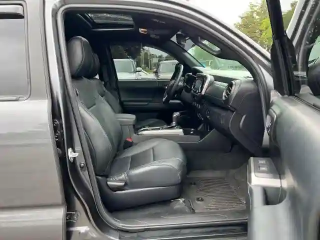 3TMGZ5AN7NM458988 2022 TOYOTA TACOMA-4