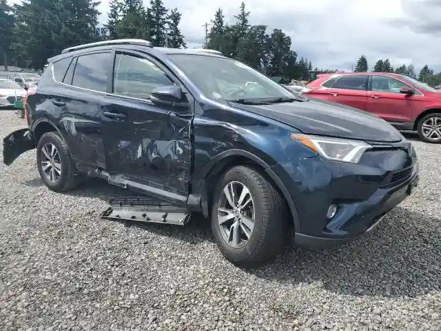 JTMRFREV7JJ193063 2018 TOYOTA RAV4-3