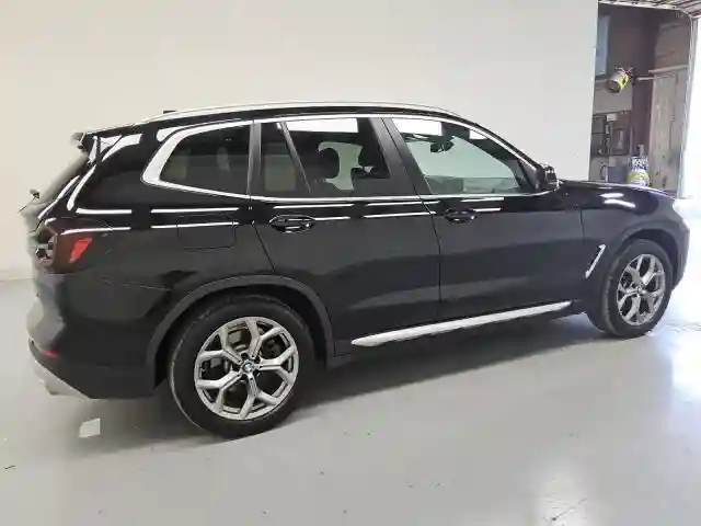 5UX53DP04P9R81397 2023 BMW X3-2