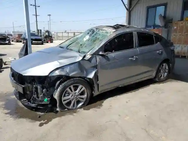 KMHD84LF5JU609754 2018 HYUNDAI ELANTRA-0