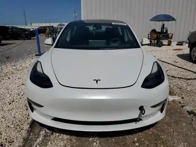 5YJ3E1EA6NF291067 2022 TESLA MODEL 3-4