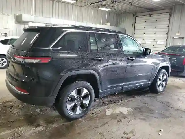1C4RJYB60RC117786 2024 JEEP GRAND CHEROKEE-2