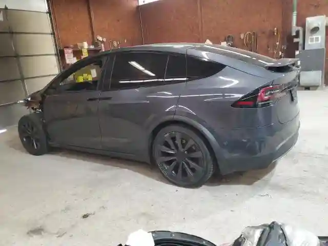 7SAXCBE60NF337262 2022 TESLA MODEL X-1