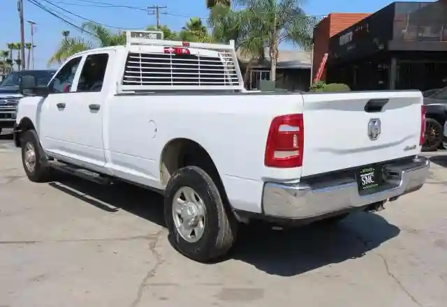 3C6UR5HJ4RG130753 2024 RAM 2500-3