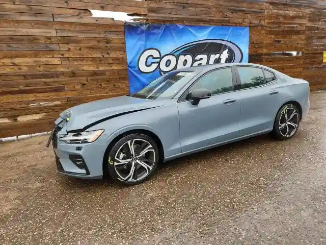 7JRL12TL4RG280801 2024 VOLVO S60 PLUS-0