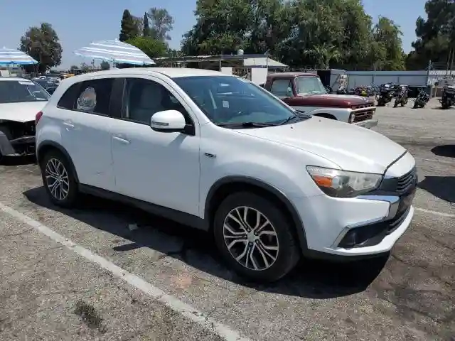 JA4AR3AU7HZ032944 2017 MITSUBISHI OUTLANDER-3