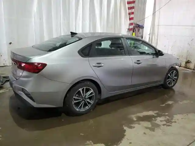 3KPF24ADXPE626203 2023 KIA FORTE-2