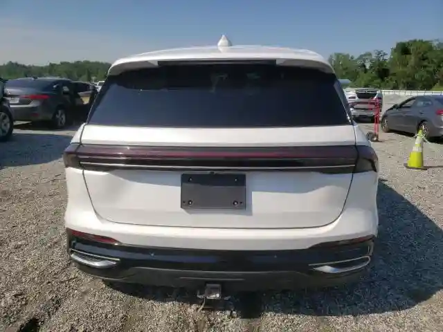 5LMPJ8J42RJ799565 2024 LINCOLN NAUTILUS P-5