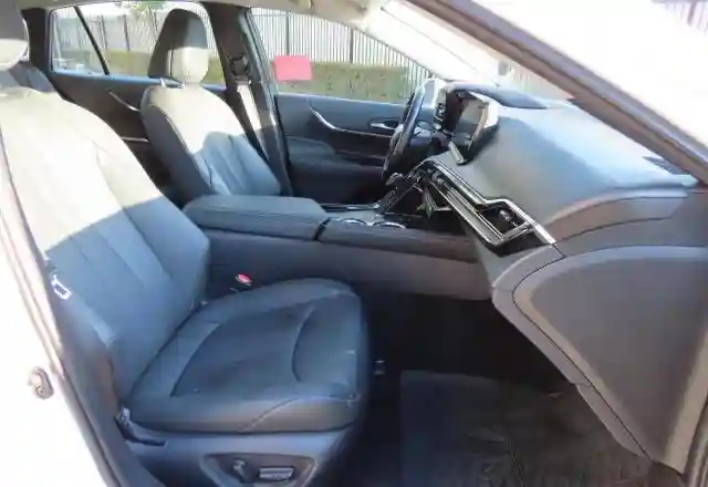 JTDAAAAA9NA003964 2022 TOYOTA MIRAI LE-4