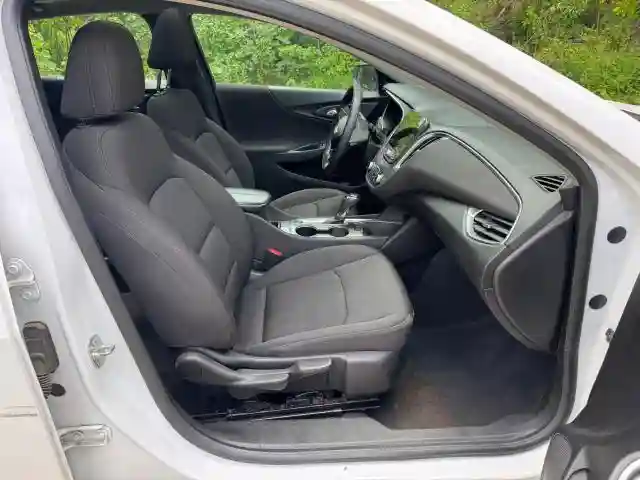1G1ZD5STXKF220223 2019 CHEVROLET MALIBU-4