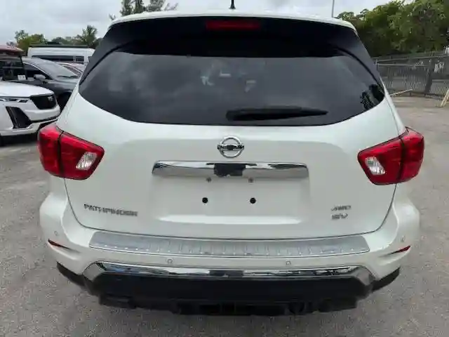 5N1DR2MM1HC627750 2017 NISSAN PATHFINDER-5