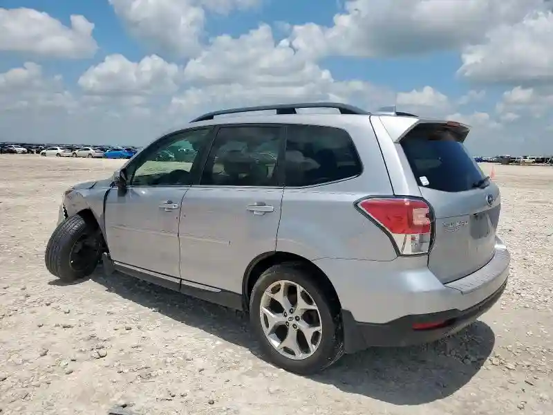 JF2SJAWC0HH566901 2017 SUBARU FORESTER-1