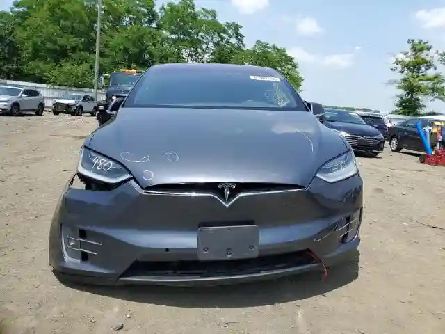 5YJXCBE22JF139299 2018 TESLA MODEL X-4