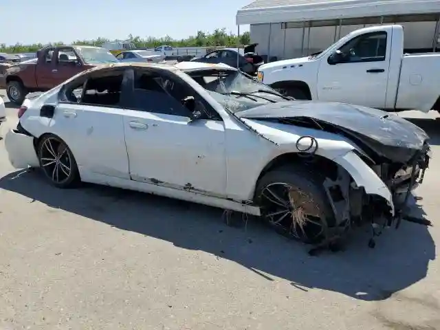 3MW5U7J06L8B28588 2020 BMW M3-3