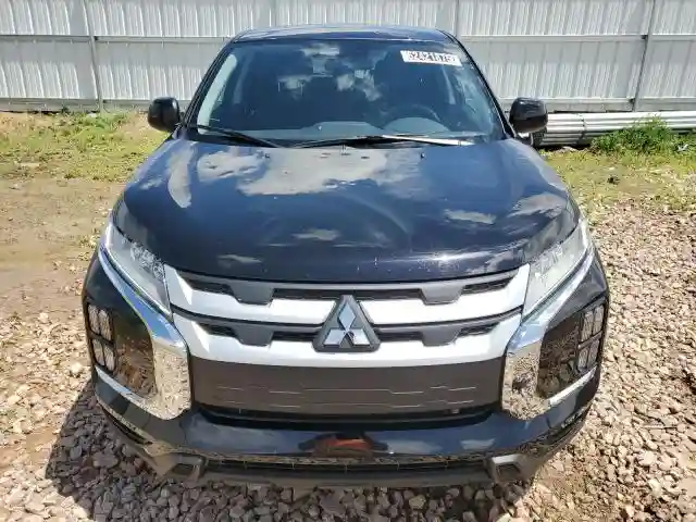 JA4ARUAU7SU004930 2025 MITSUBISHI OUTLANDER-4