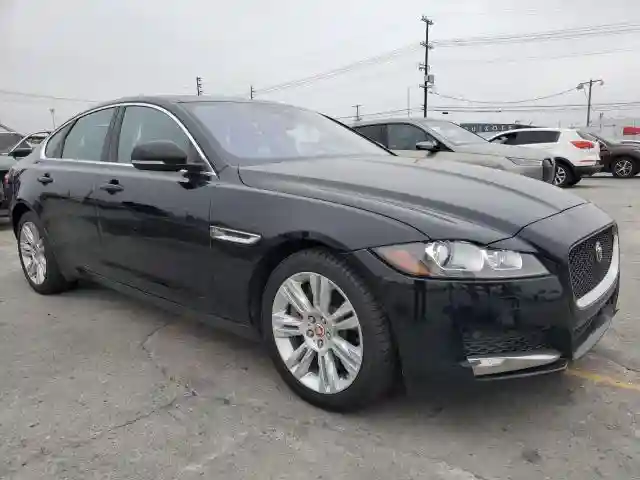 SAJBJ4BV5HCY41331 2017 JAGUAR XF-3